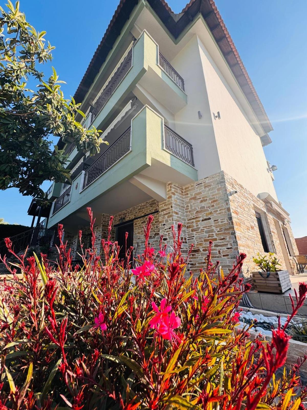 Anassa Deluxe Apartments & Studios Скала-Потамиас Экстерьер фото