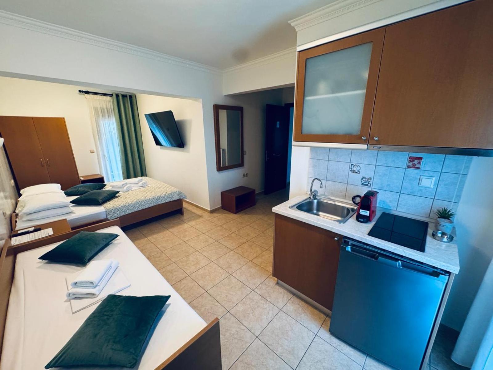 Anassa Deluxe Apartments & Studios Скала-Потамиас Экстерьер фото